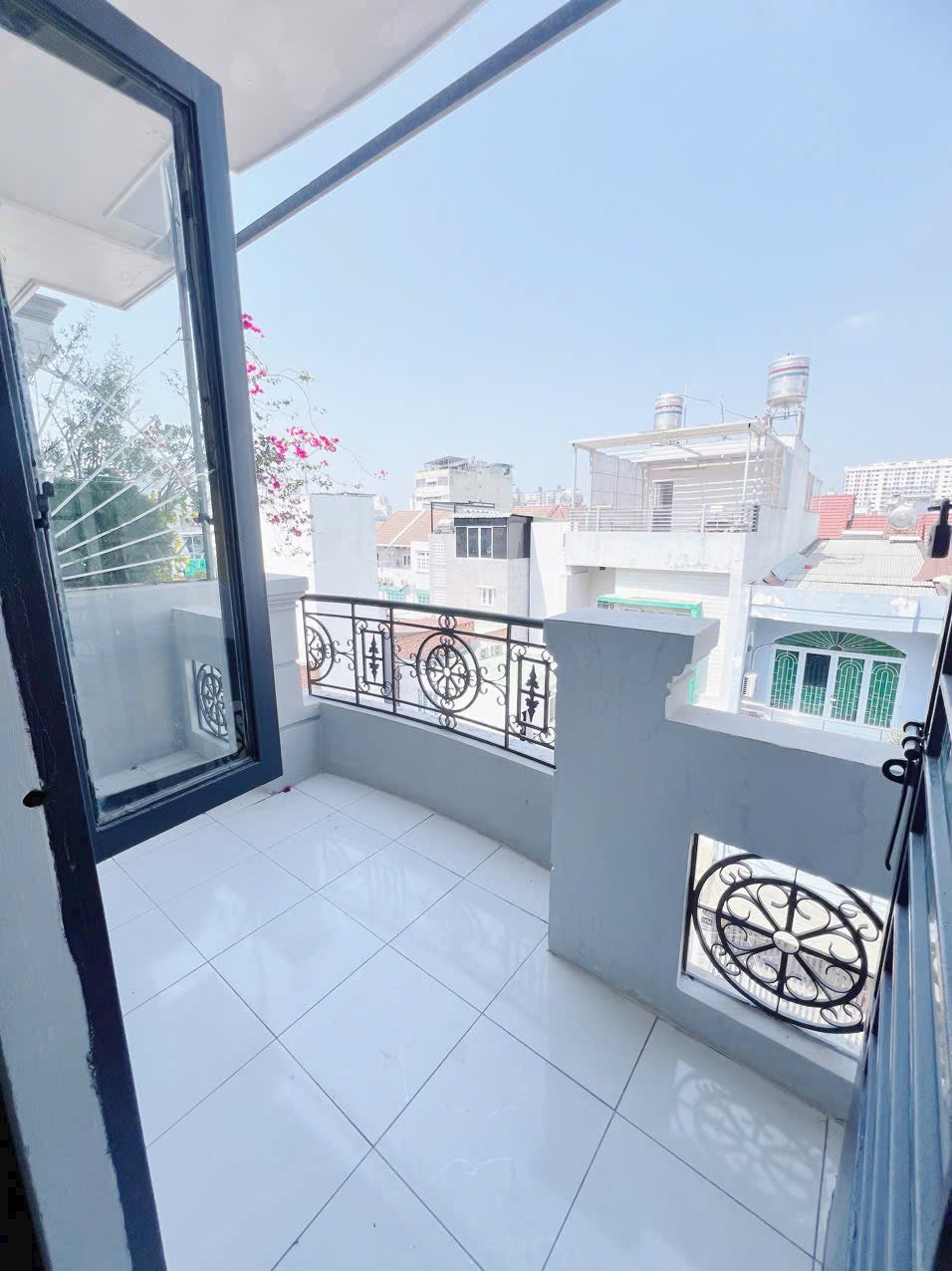 [003851]KVSTUBC-LG01