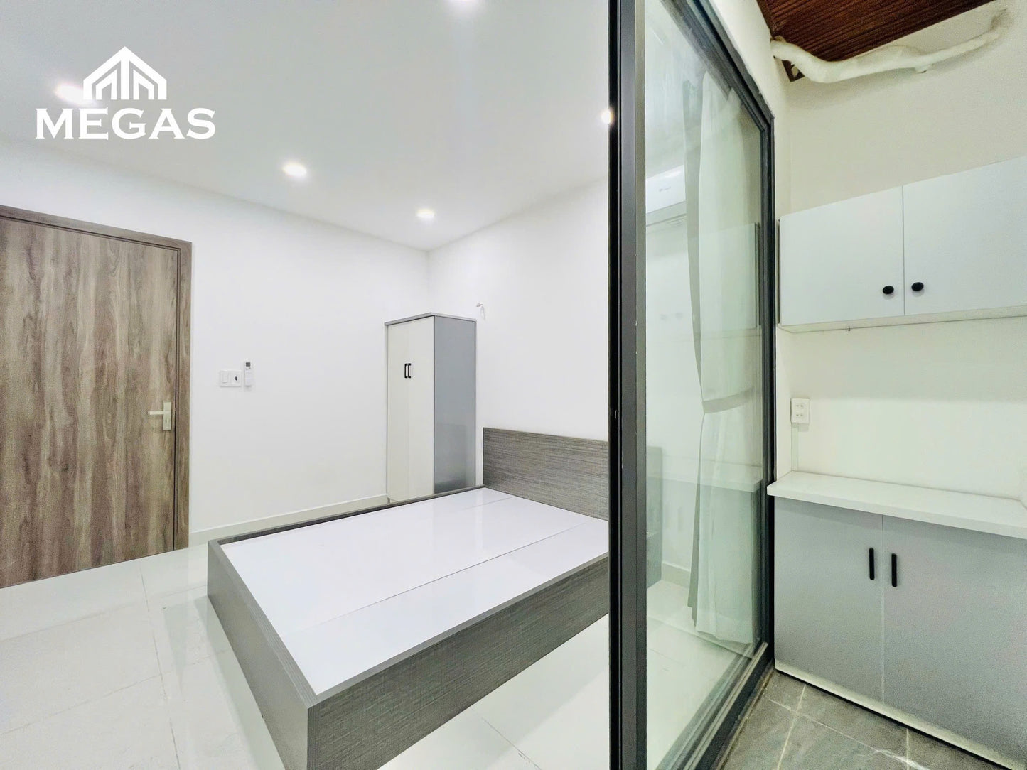 [003881]NHTSTUST-NM01