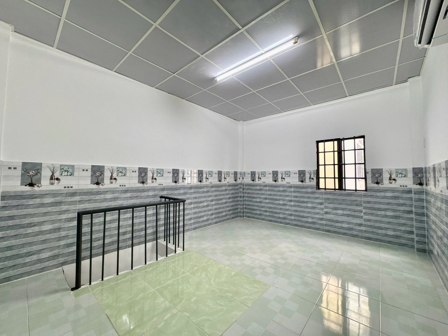 [004011]NMCDUPSK-LG01