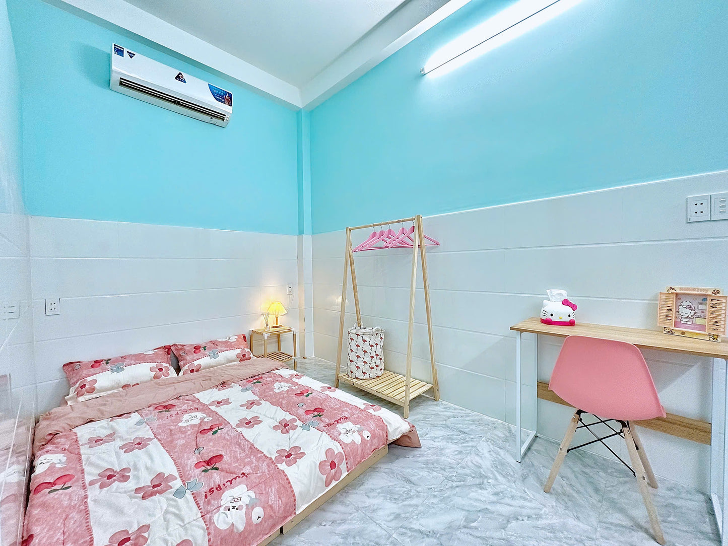 [004411]HVCSTUST-NM01