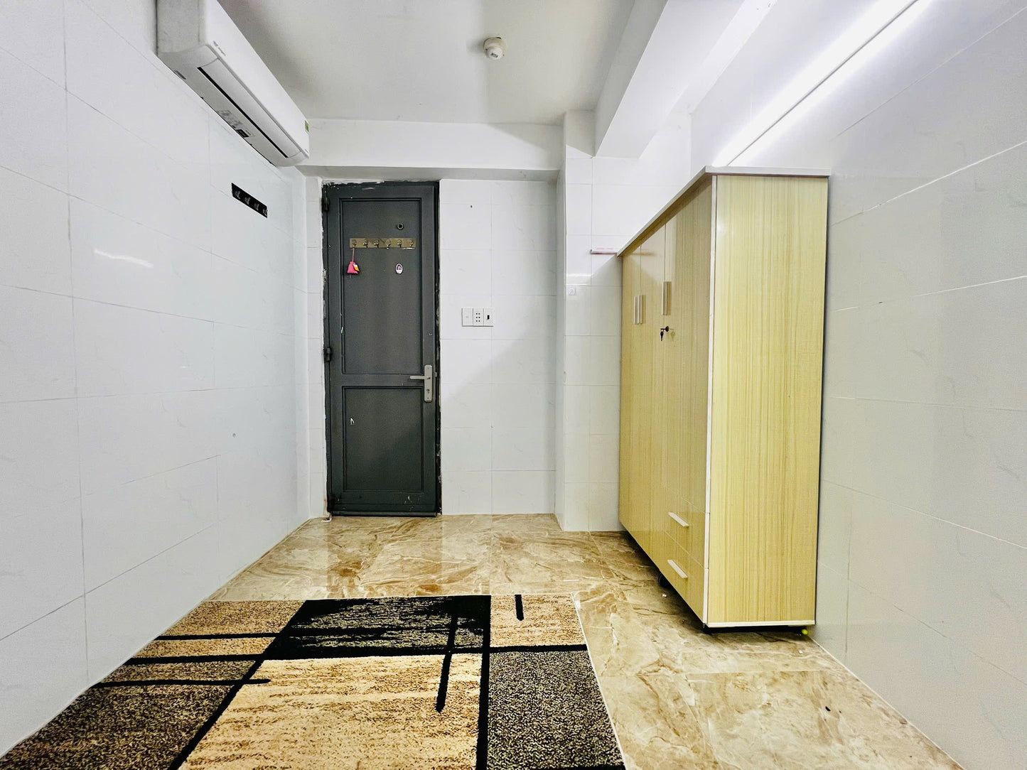 [004431]TNHSTUST-SM01