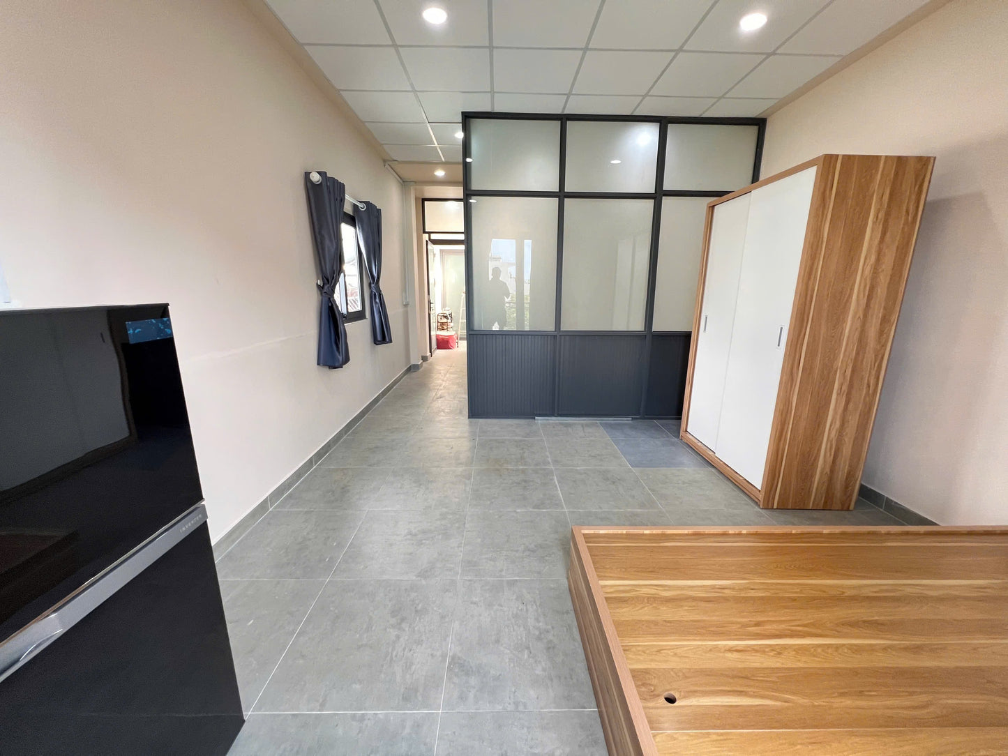 [004601]DNSTUBC-LG01