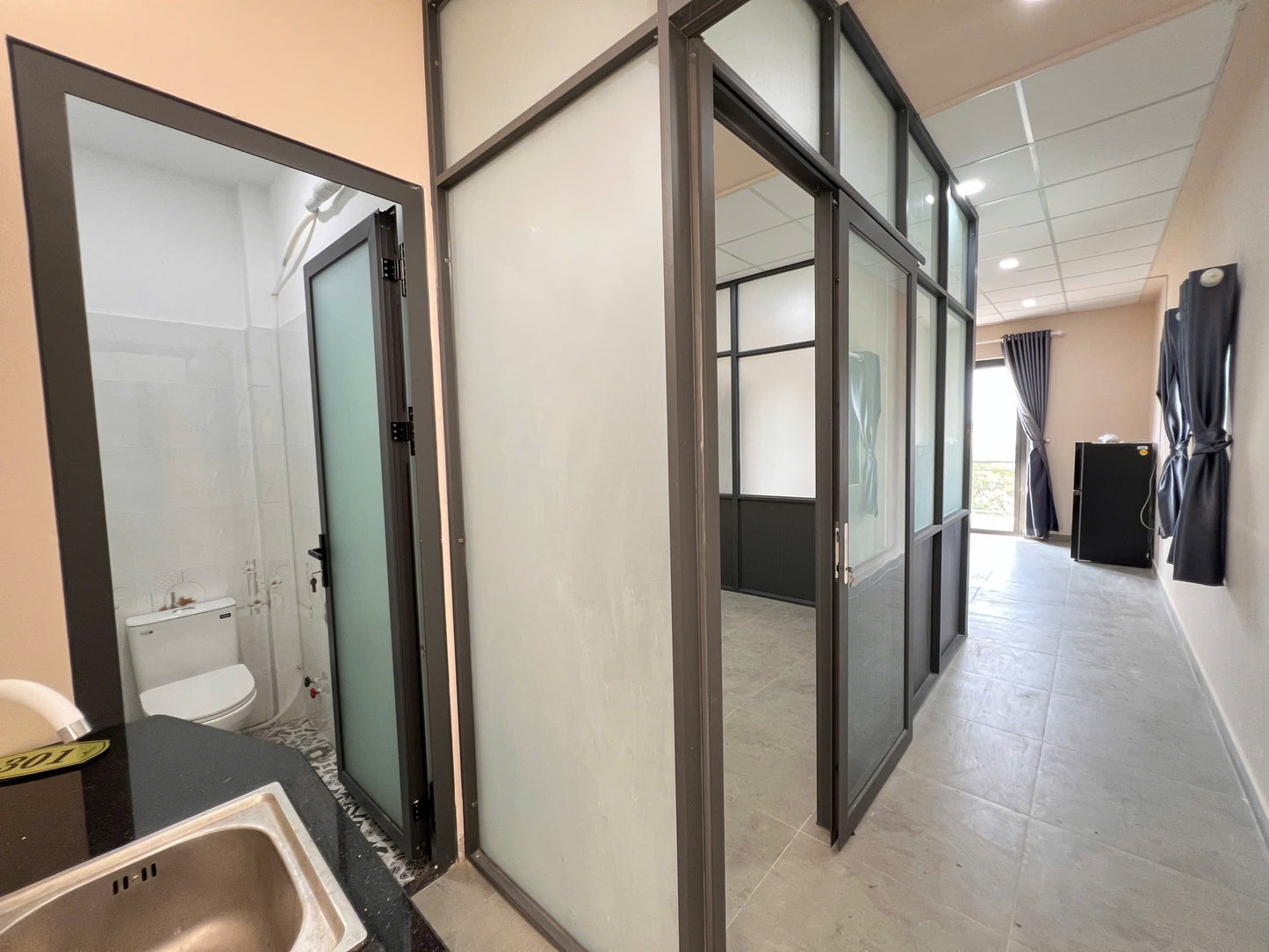 [004601]DNSTUBC-LG01