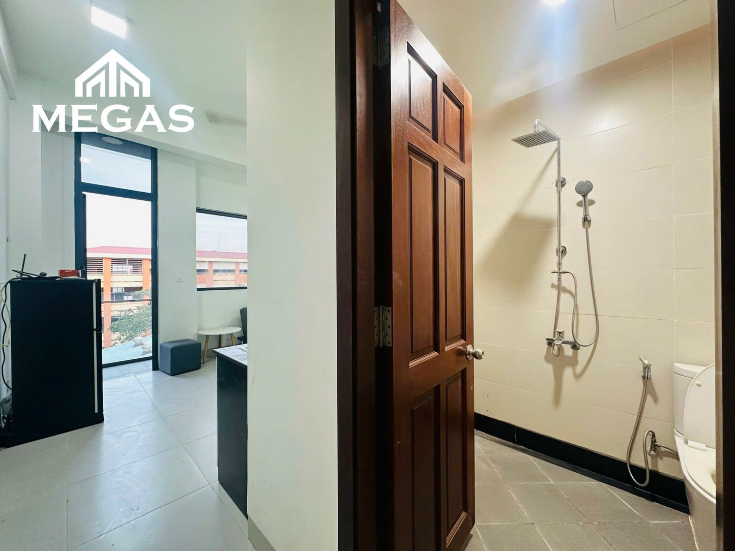 [005021]DTLSTUBC-NM01