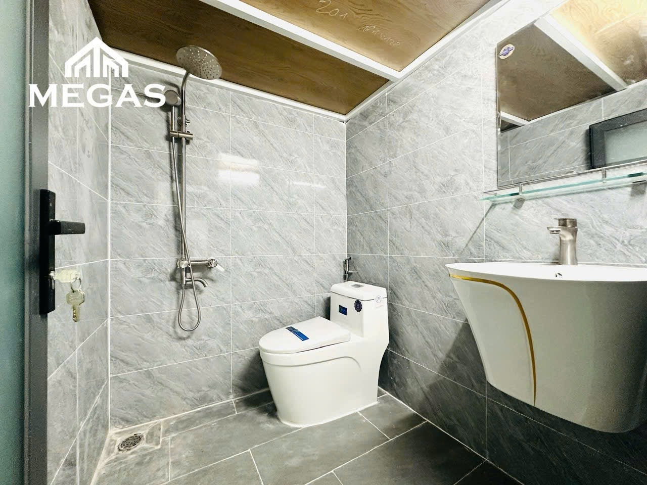 [005231]TKTQSTUST-NM01