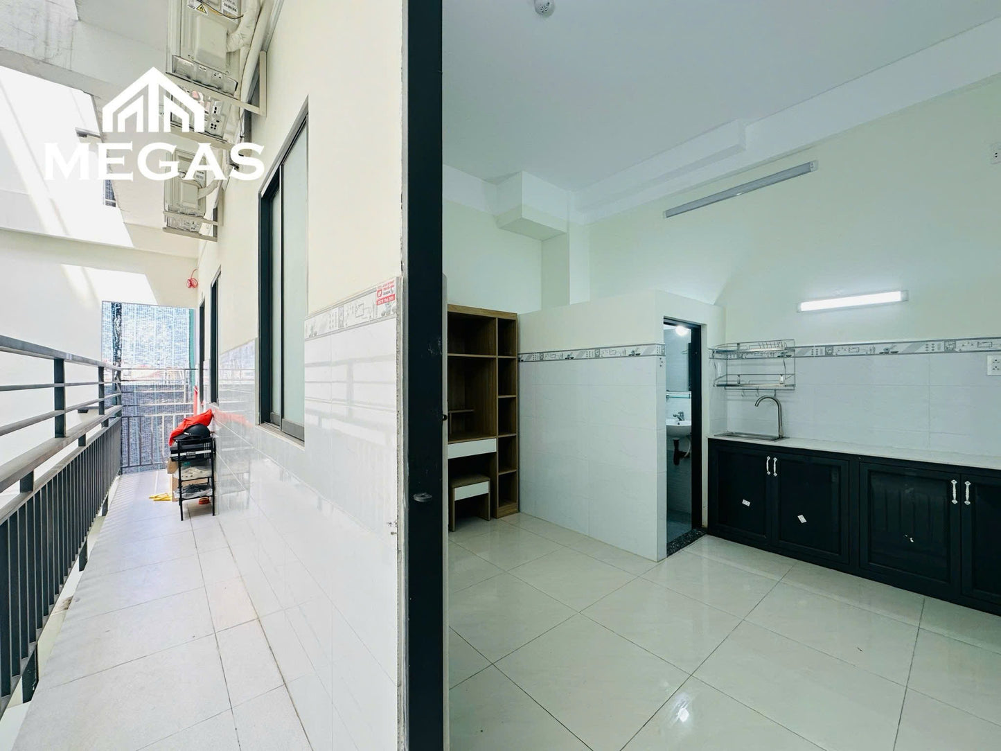 [005241]LTTSTUST-SM01