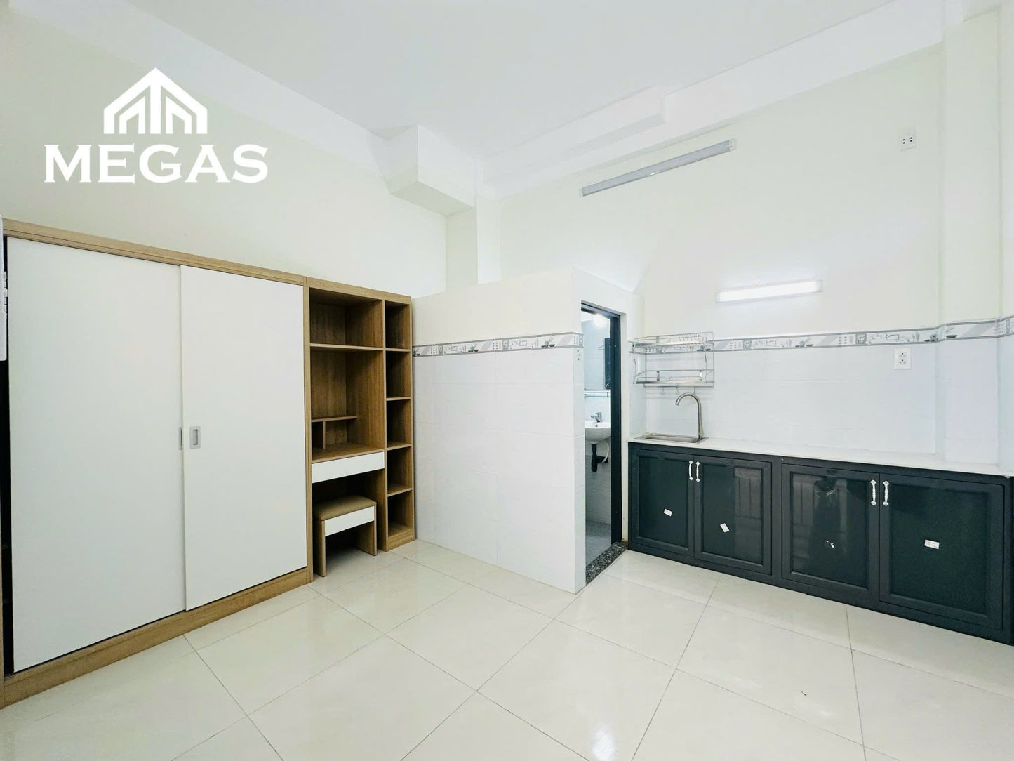 [005241]LTTSTUST-SM01