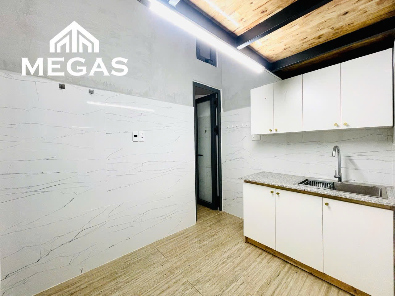 [005321]NNNDUPST-SM01