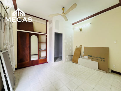 [005391]DLSTUST-SM01