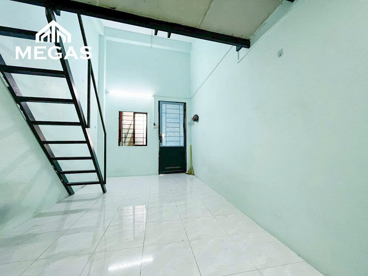 [005641]HBDUPST-SM01