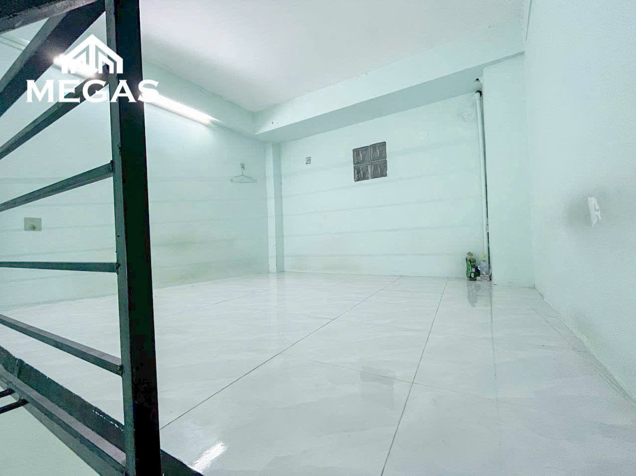 [005641]HBDUPST-SM01