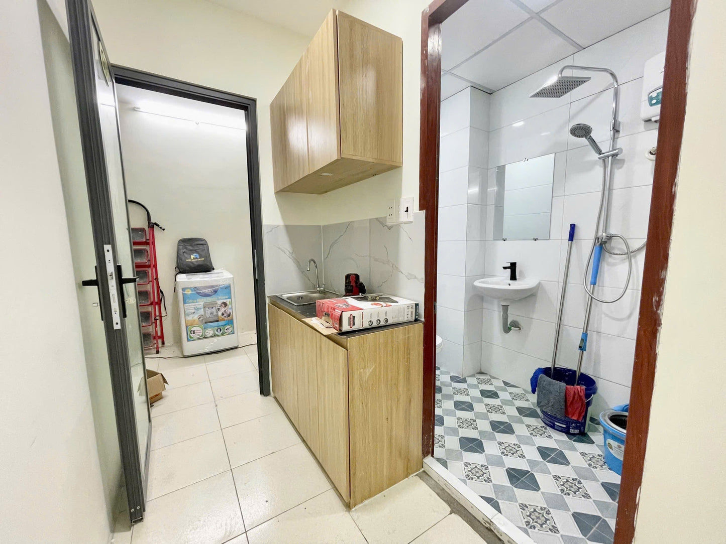 [005651]DVDSTUST-NM01