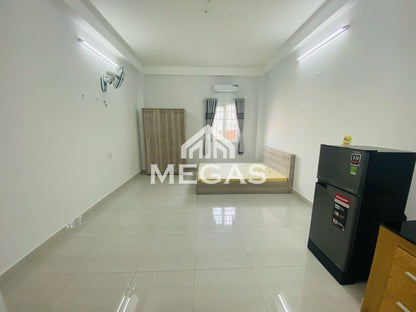 [008121]NNNSTUSK-LG01