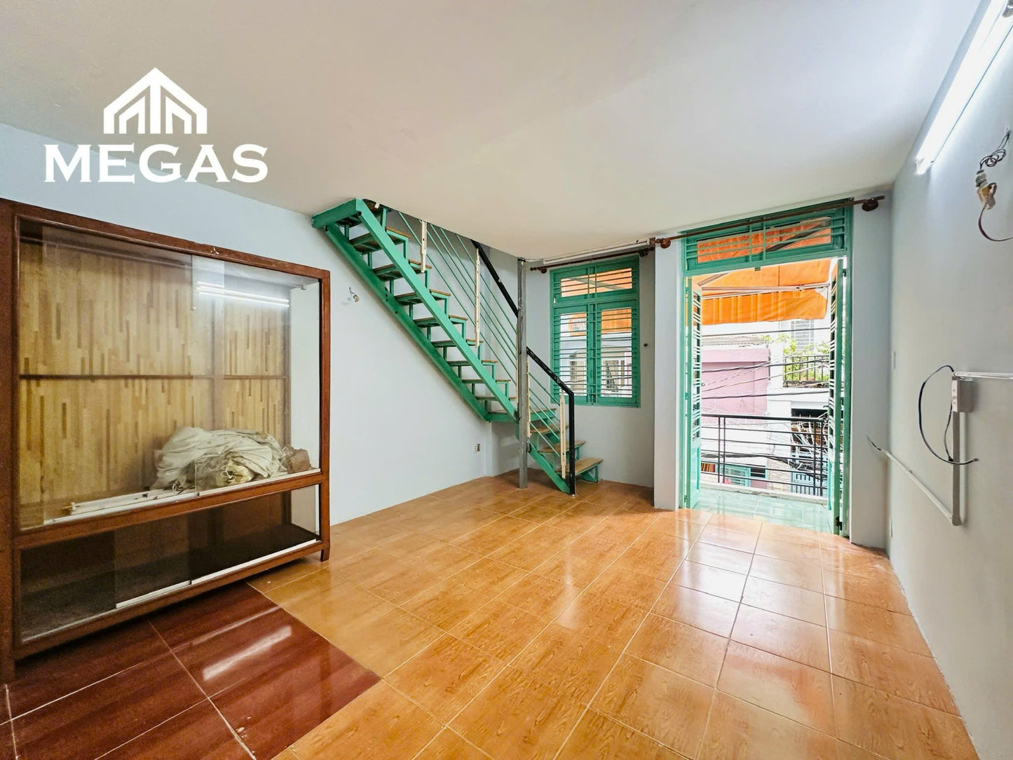 [002111]TNHDUPBC-LG01