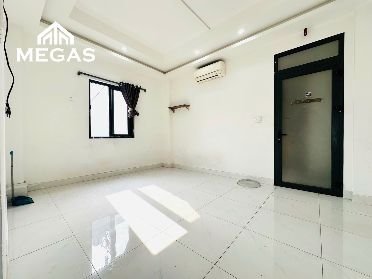 [000352]DS8STUSK-NM02