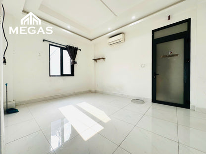 [000352]DS8STUSK-NM02