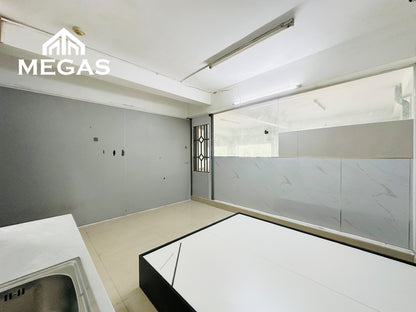 [001301]THDSTUST-LG03