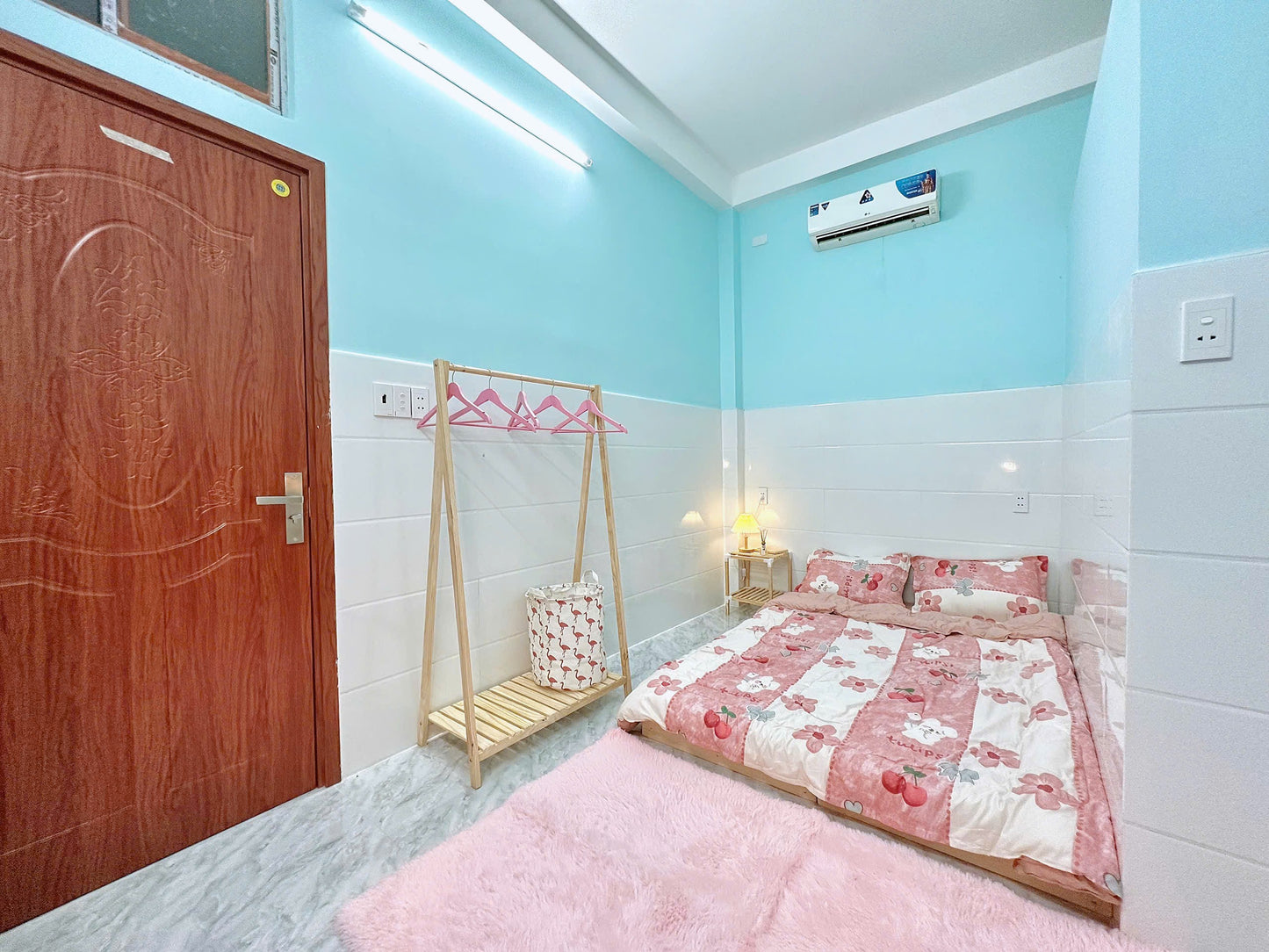 [001191]HVCSTUST-NM01