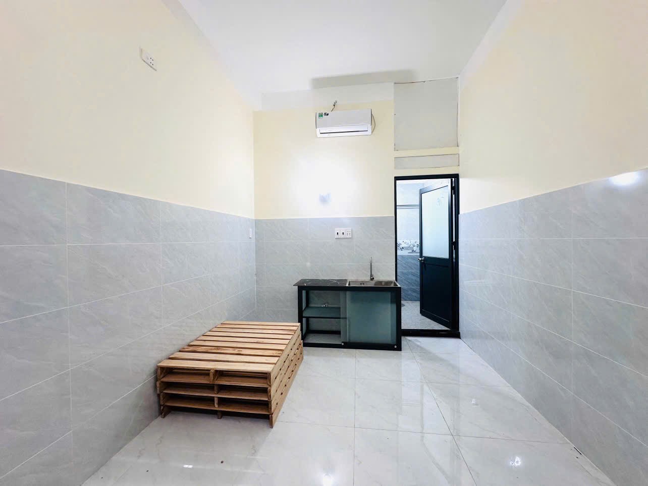 [002401]DDLSTUST-NM01