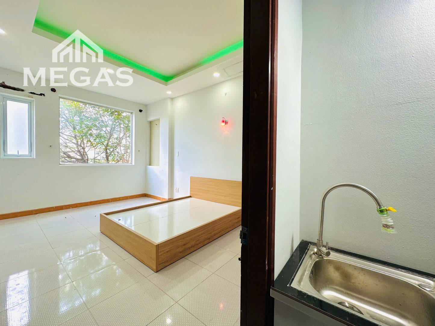 [002711]VLSTUSK-NM01