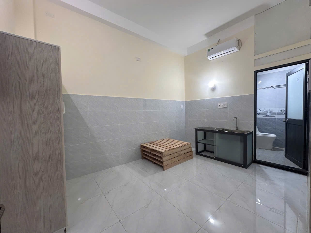 [002401]DDLSTUST-NM01