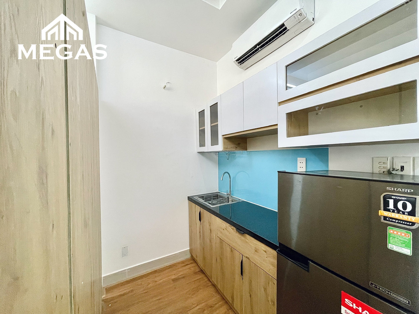 [004065]NSHLSTUST-LG02