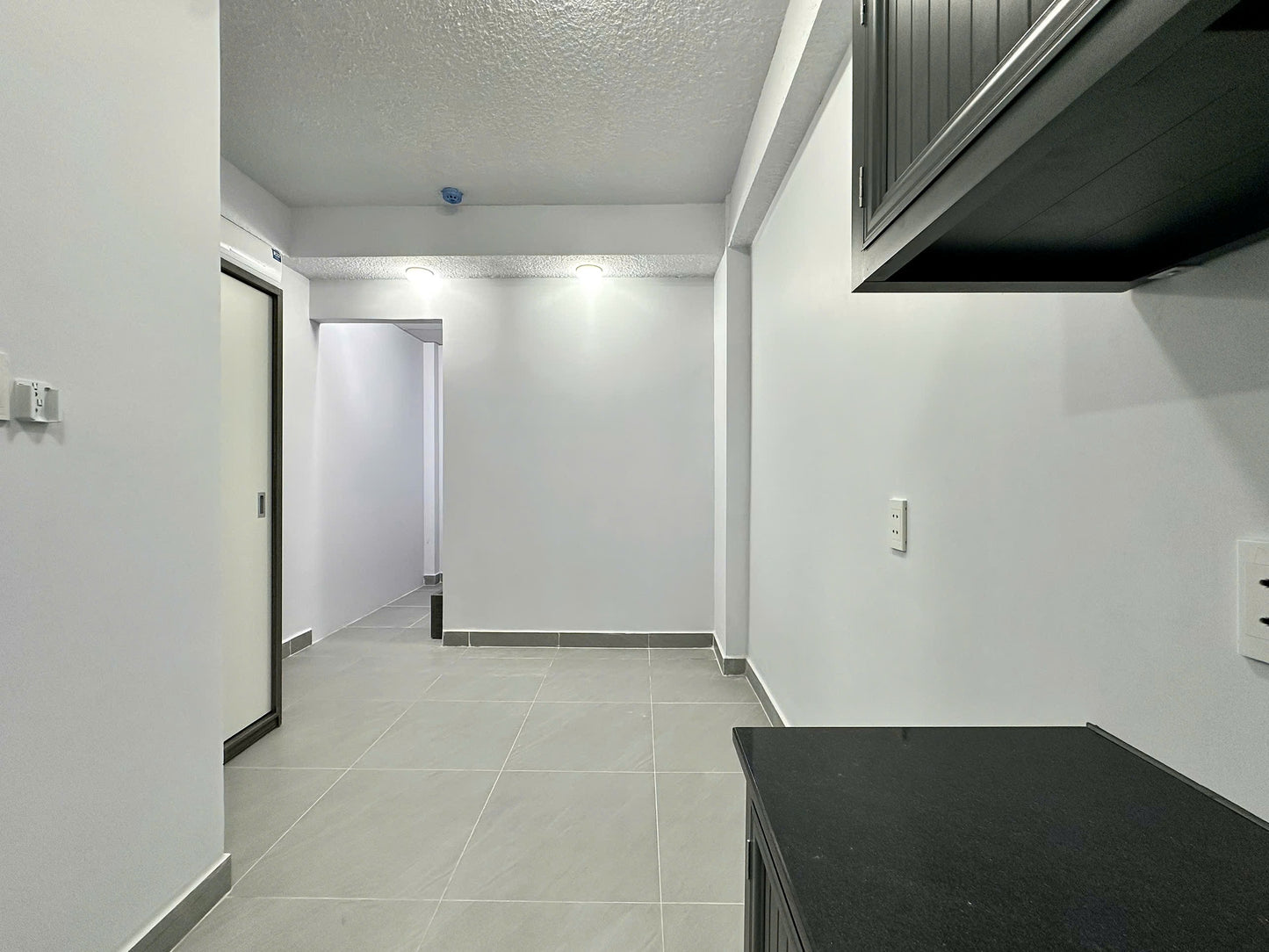 [001261]30T4STUST-NM01