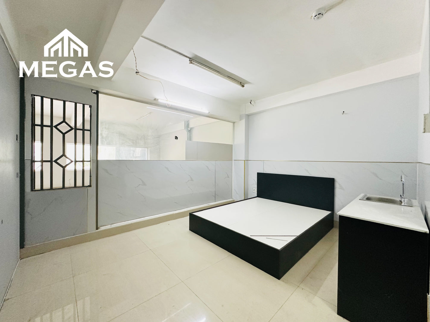 [001301]THDSTUST-LG03