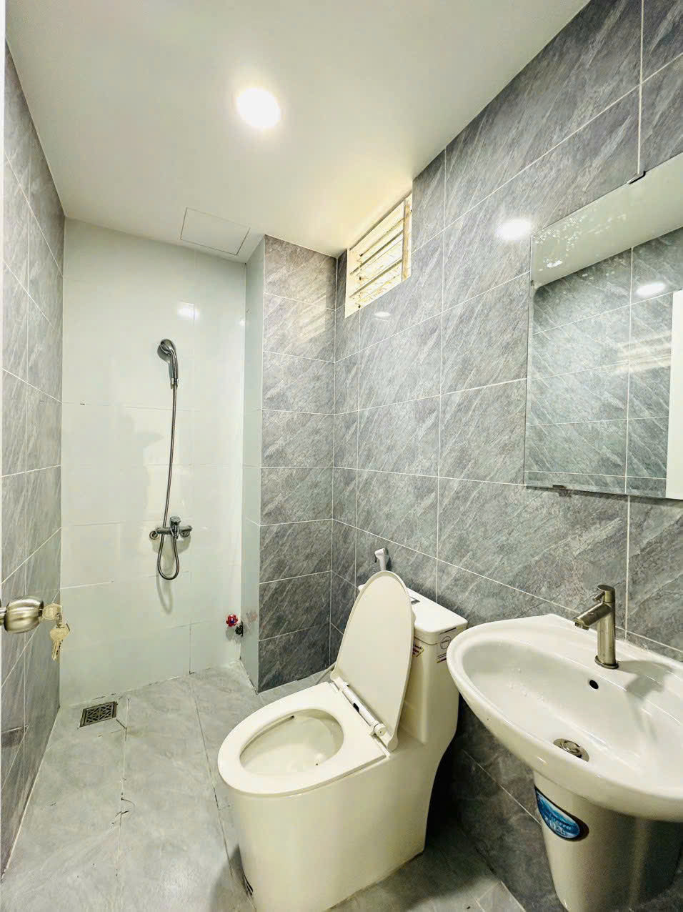 [003635]PVHSTUSK-NM01