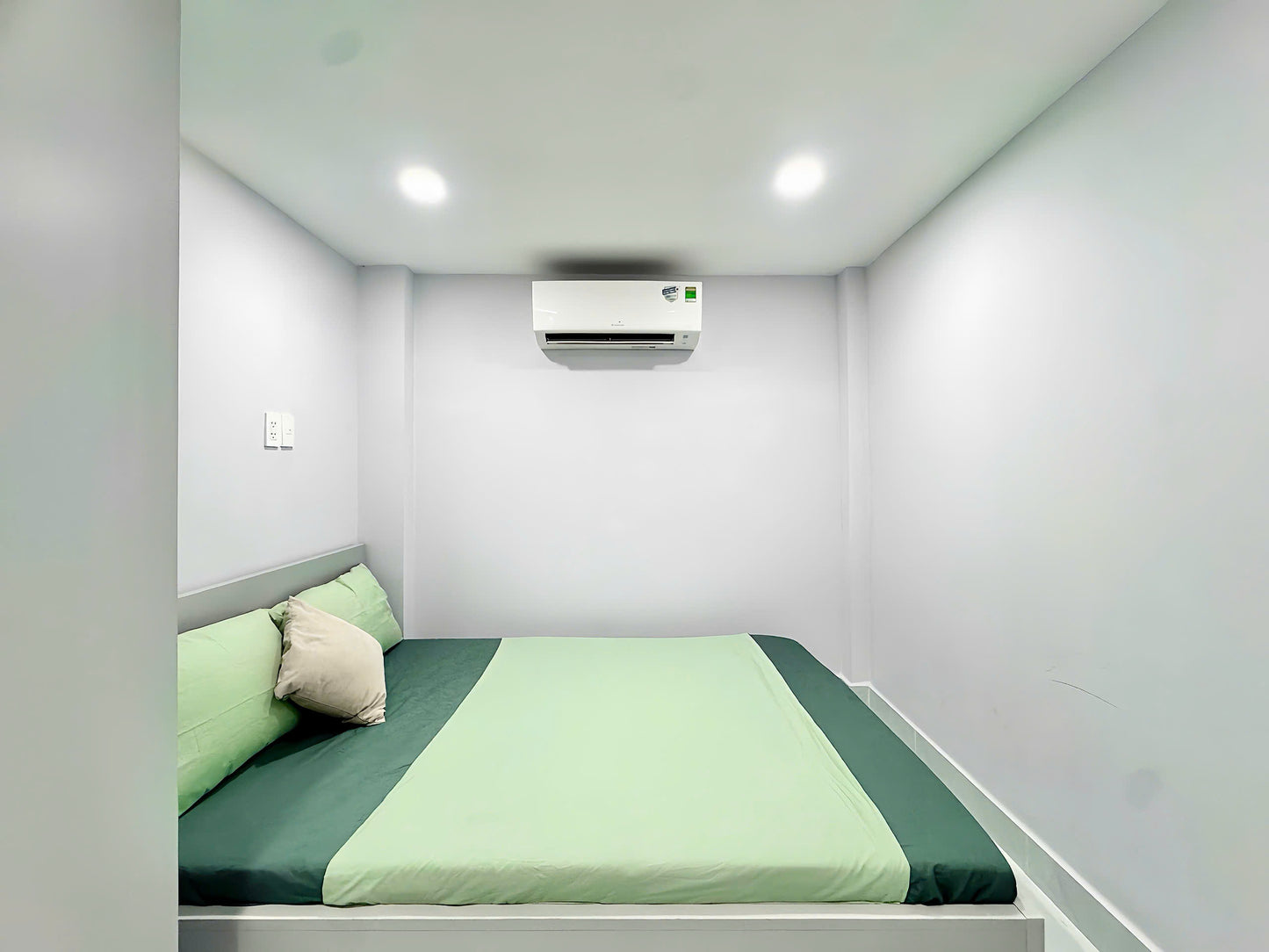 [003615]CHSTUST-NM01