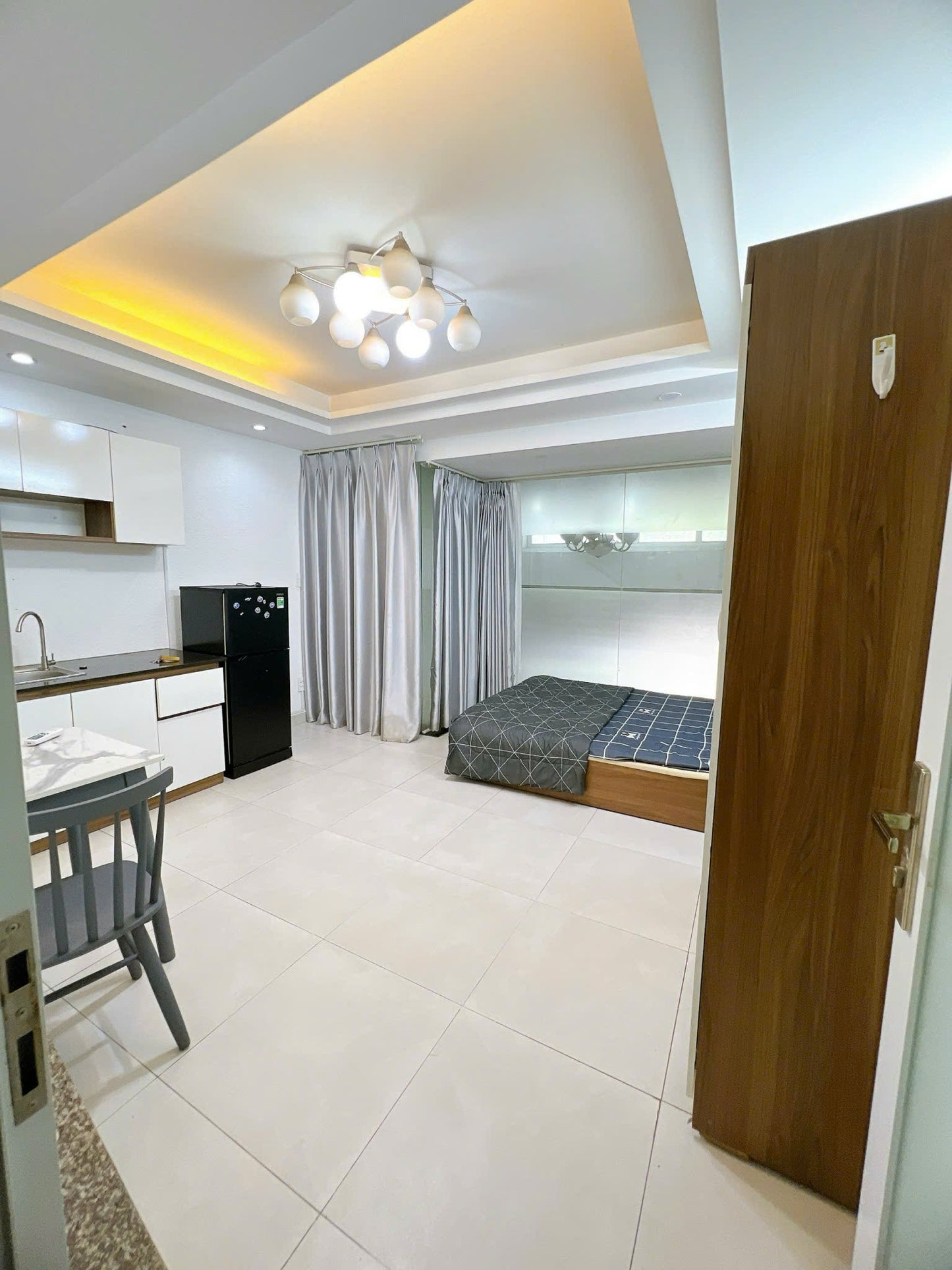 [003755]SDSTUST-NM01