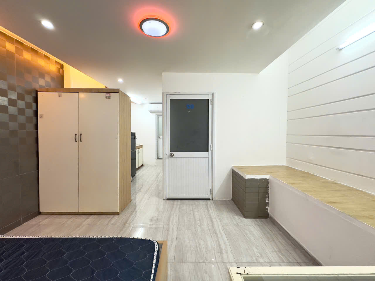 [005625]VCSTUSK-NM06