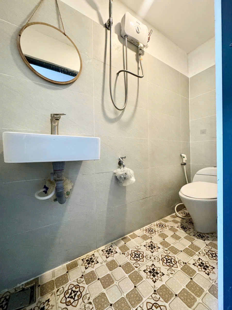 [004215]DLSTUBC-NM01