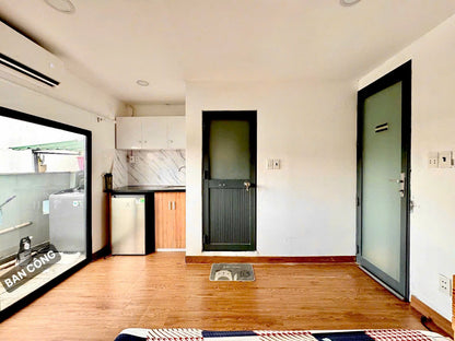 [004215]DLSTUBC-NM01