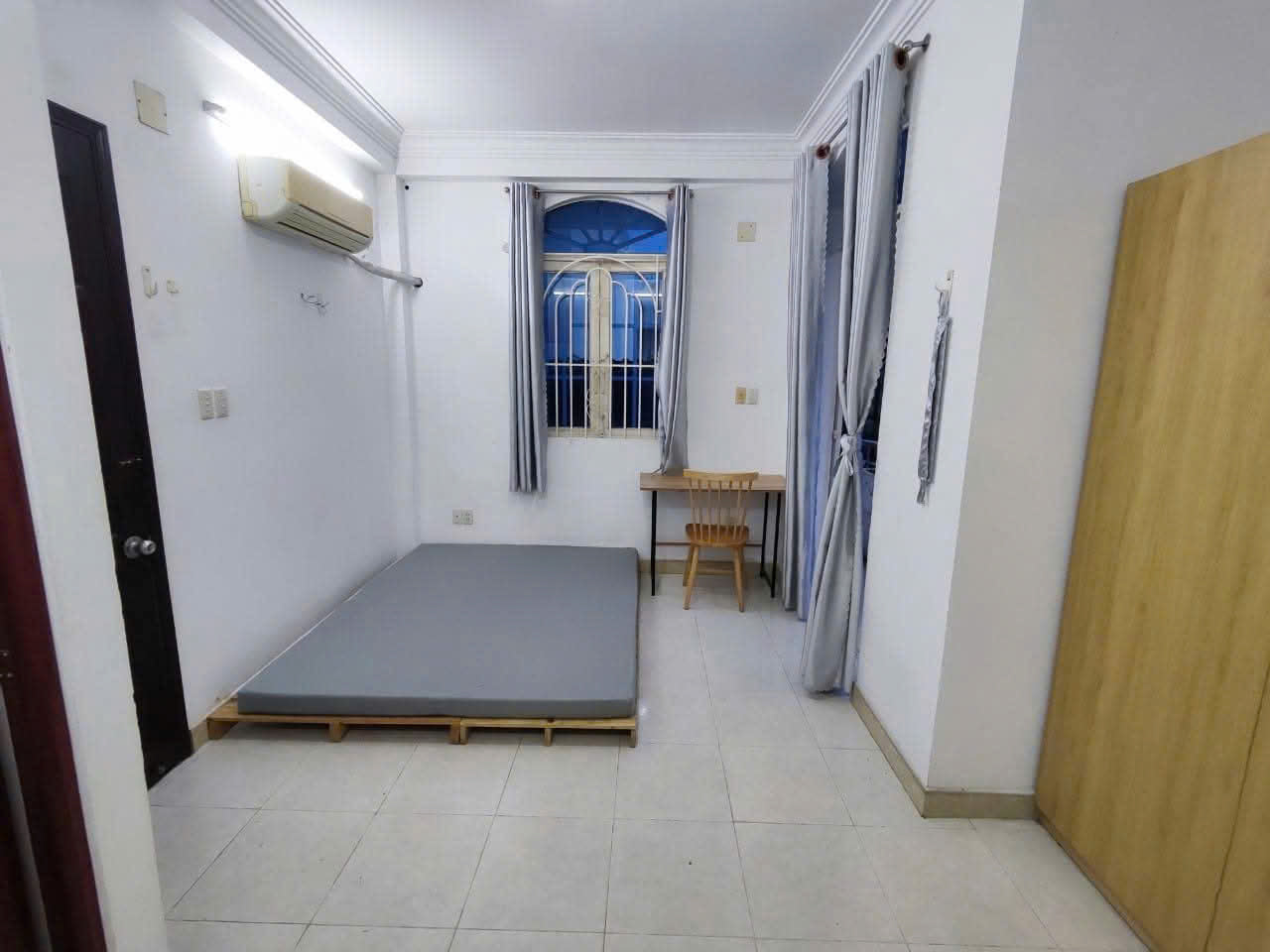 [004265]PVHSTUBC-NM01