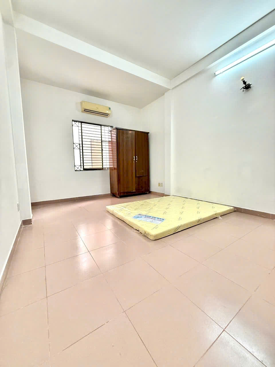 [004635]QVTSTUSK-NM02