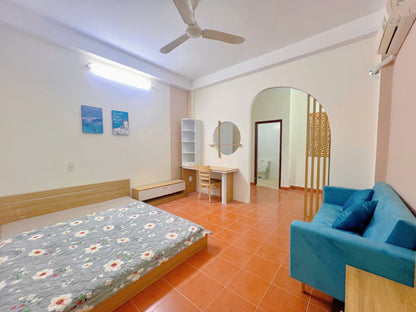 [004825]BCSTUST-NM01