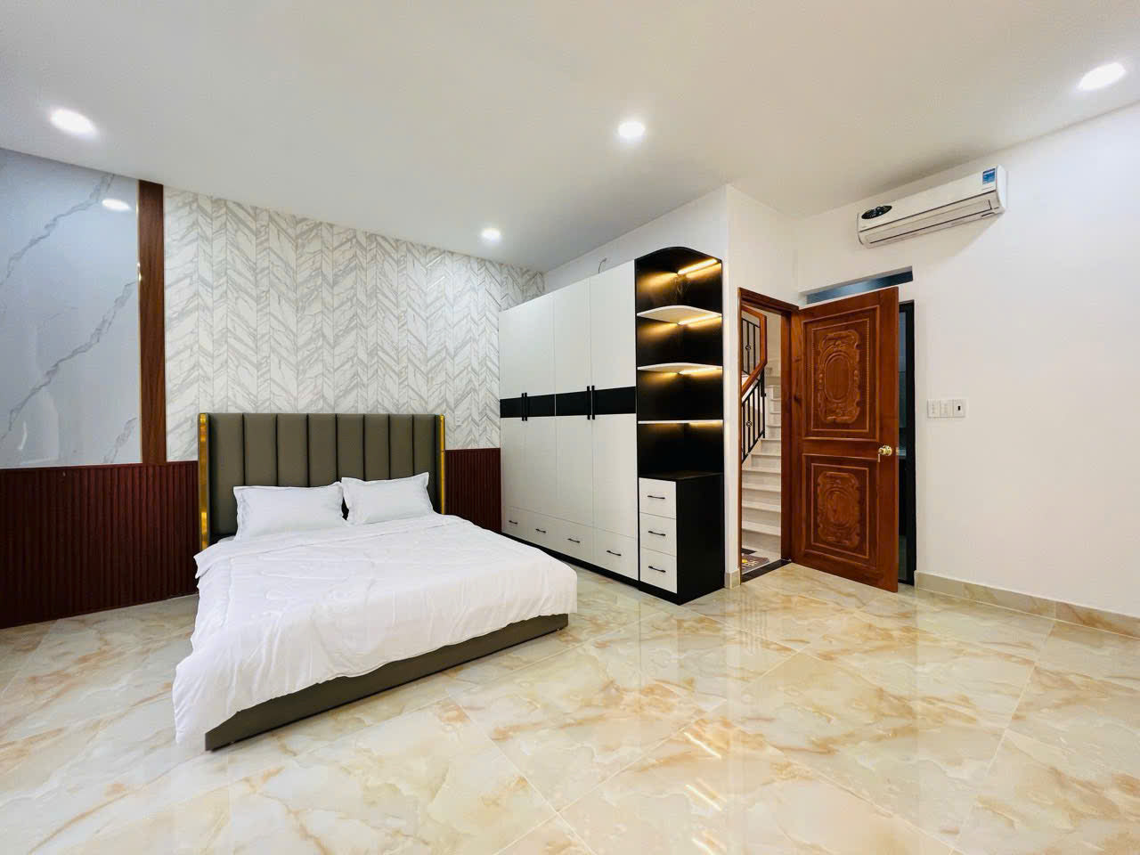 [006055]HBDSTUSK-NM01