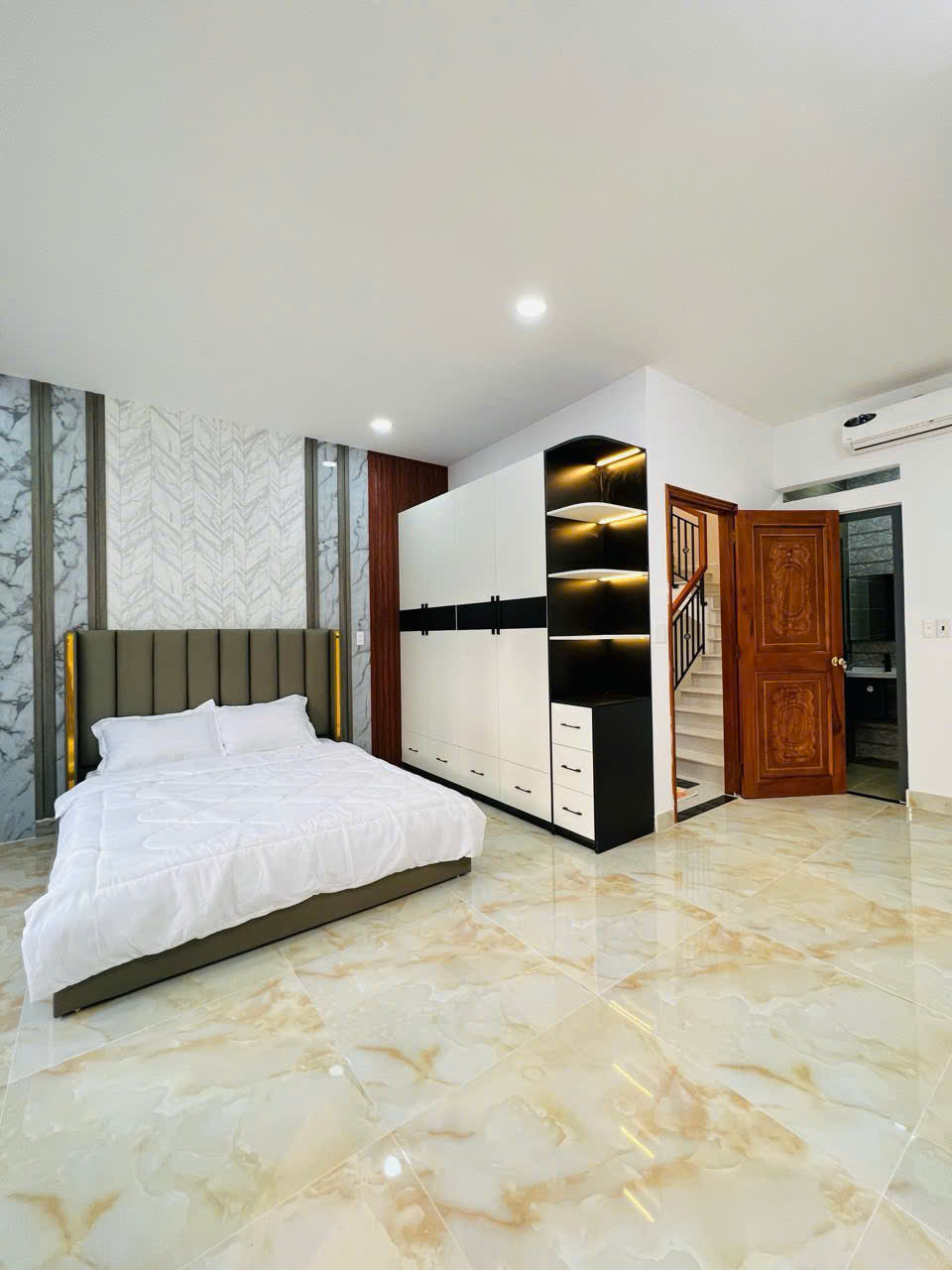 [006055]HBDSTUSK-NM01