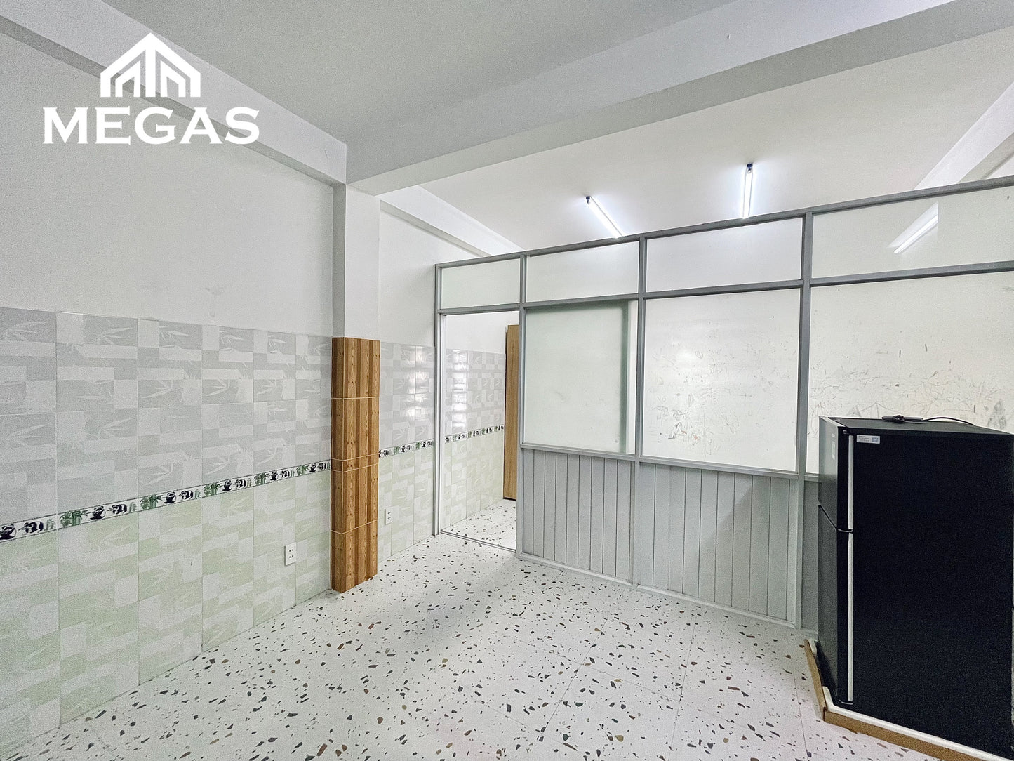 [004865]DNSTUST-NM01