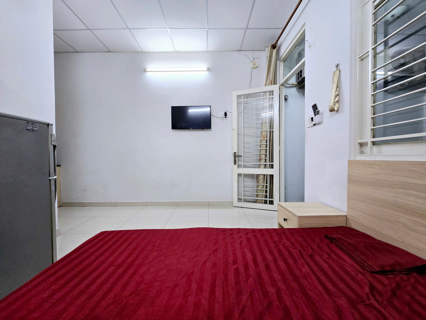 [004895]BVTSTUST-NM01