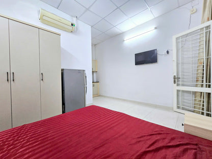 [004895]BVTSTUST-NM01