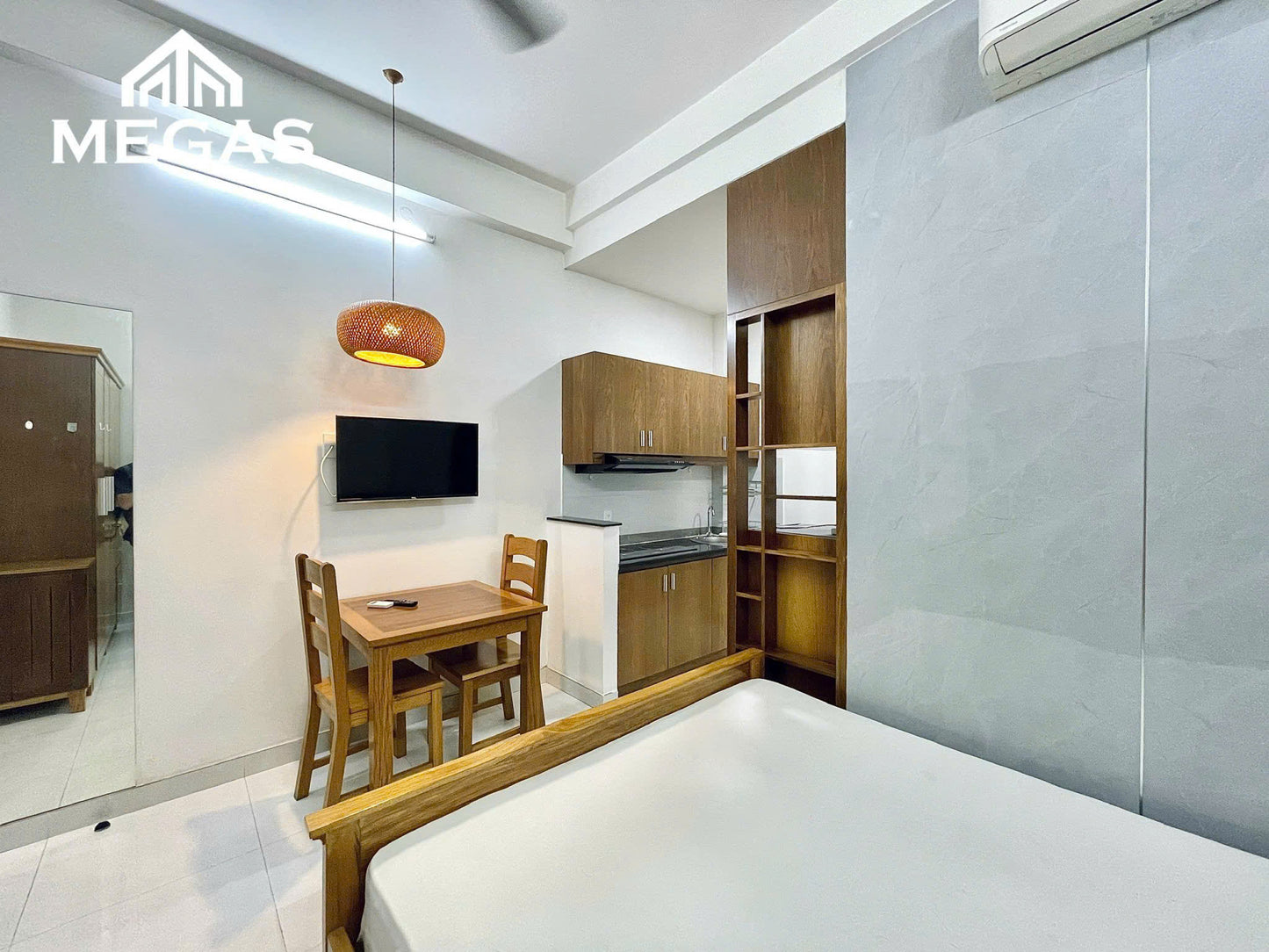 [006895]BDSTUST-NM02