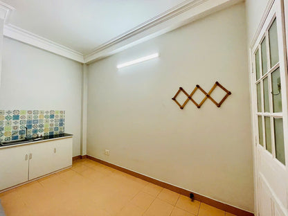 [005305]BVTSTUST-NM01