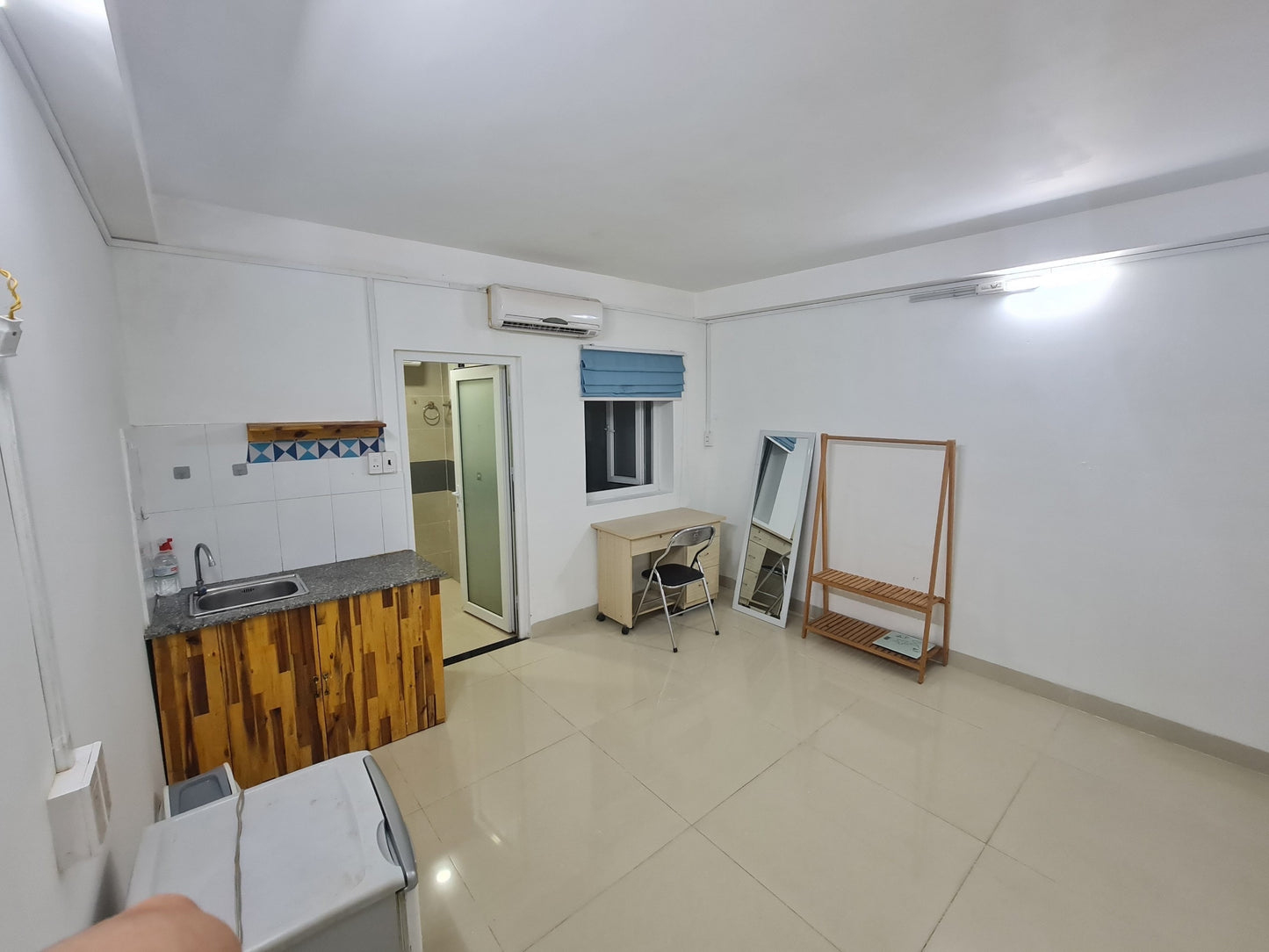 [005375]PVHSTUST-NM02