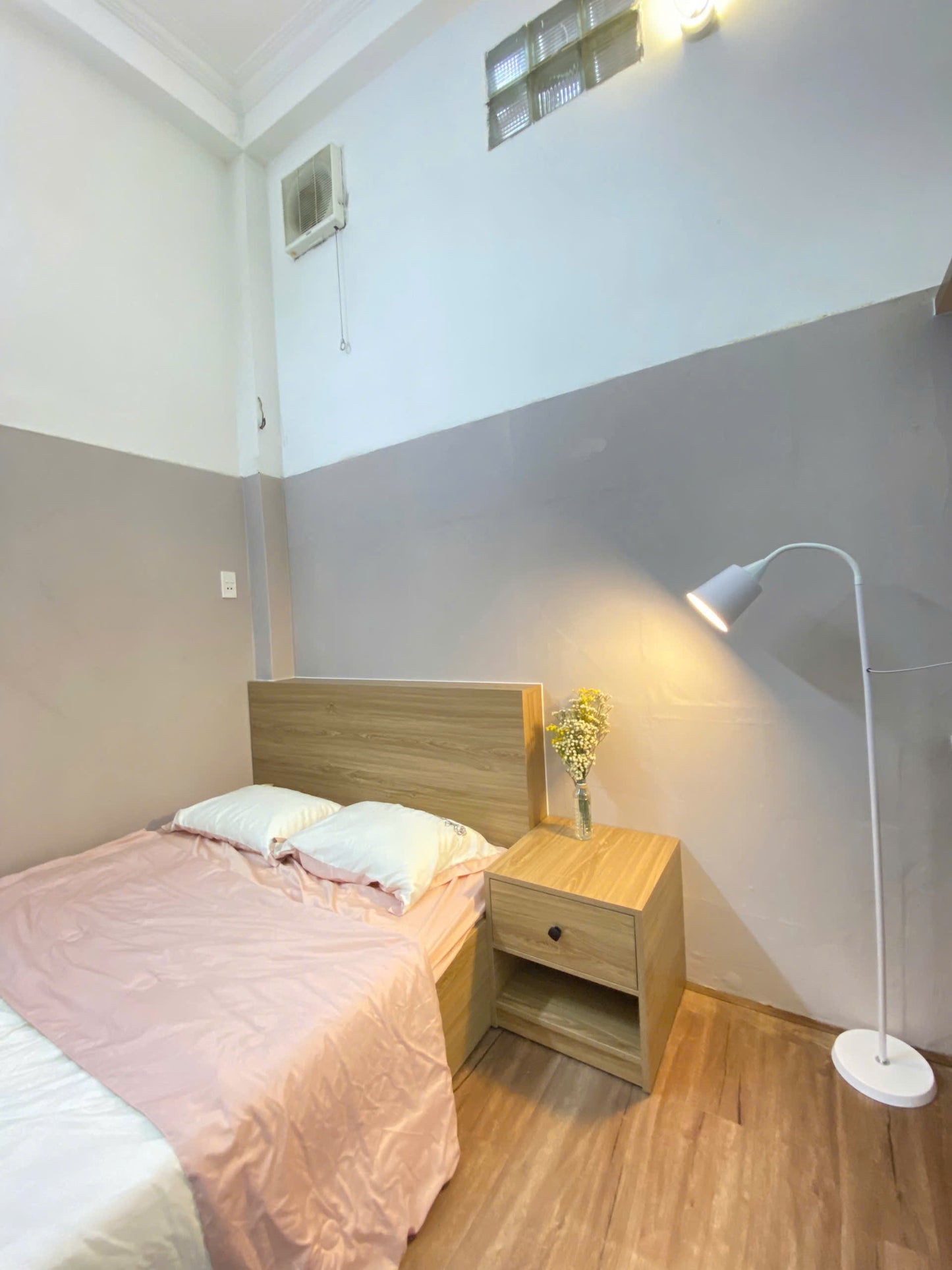 [005475]HVTSTUST-SM01