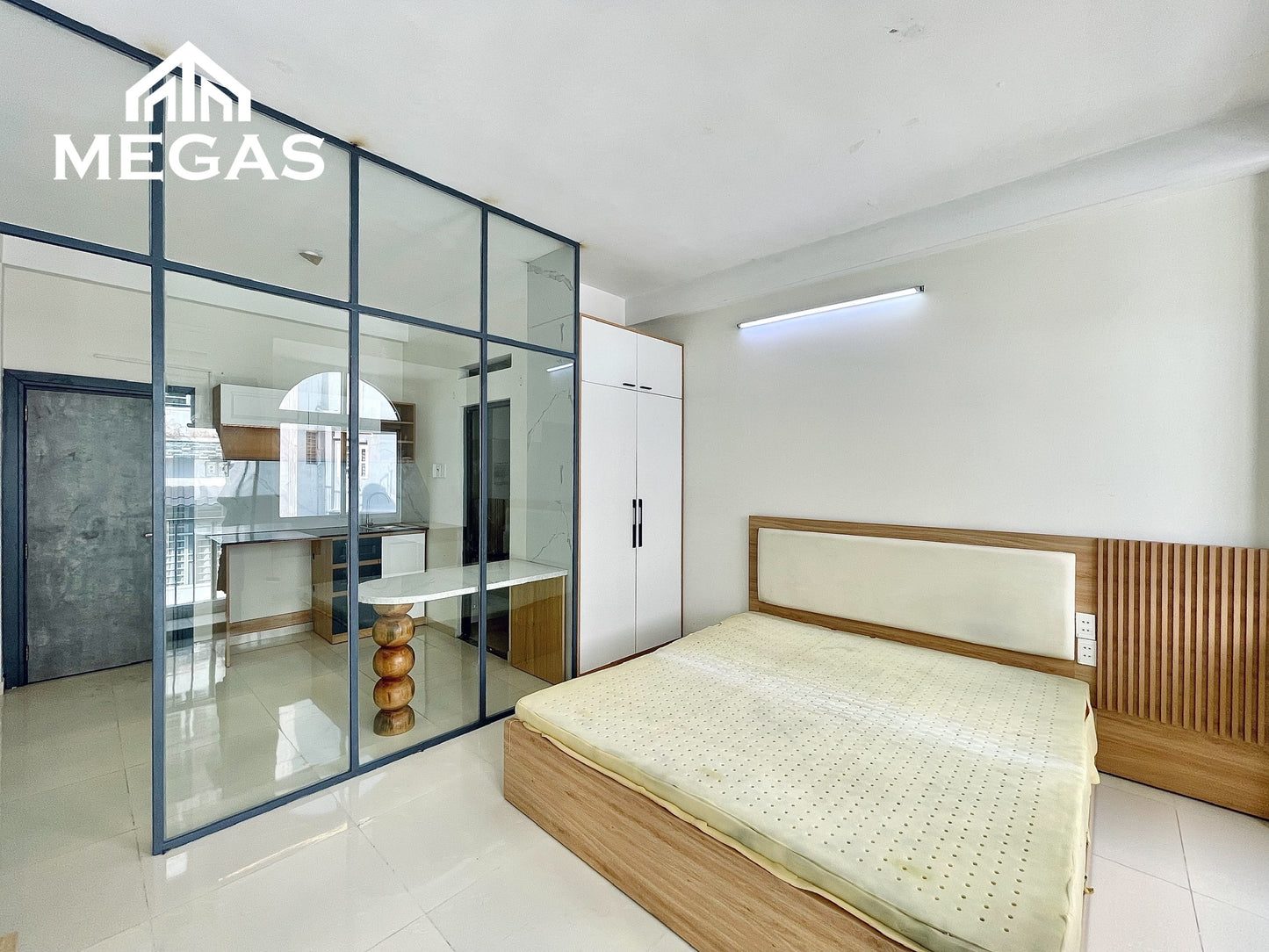 [007295]PVBSTUBC-NM01