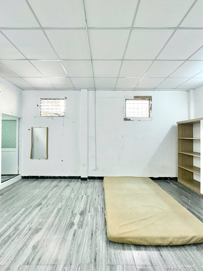 [006295]BCSTUST-LG04