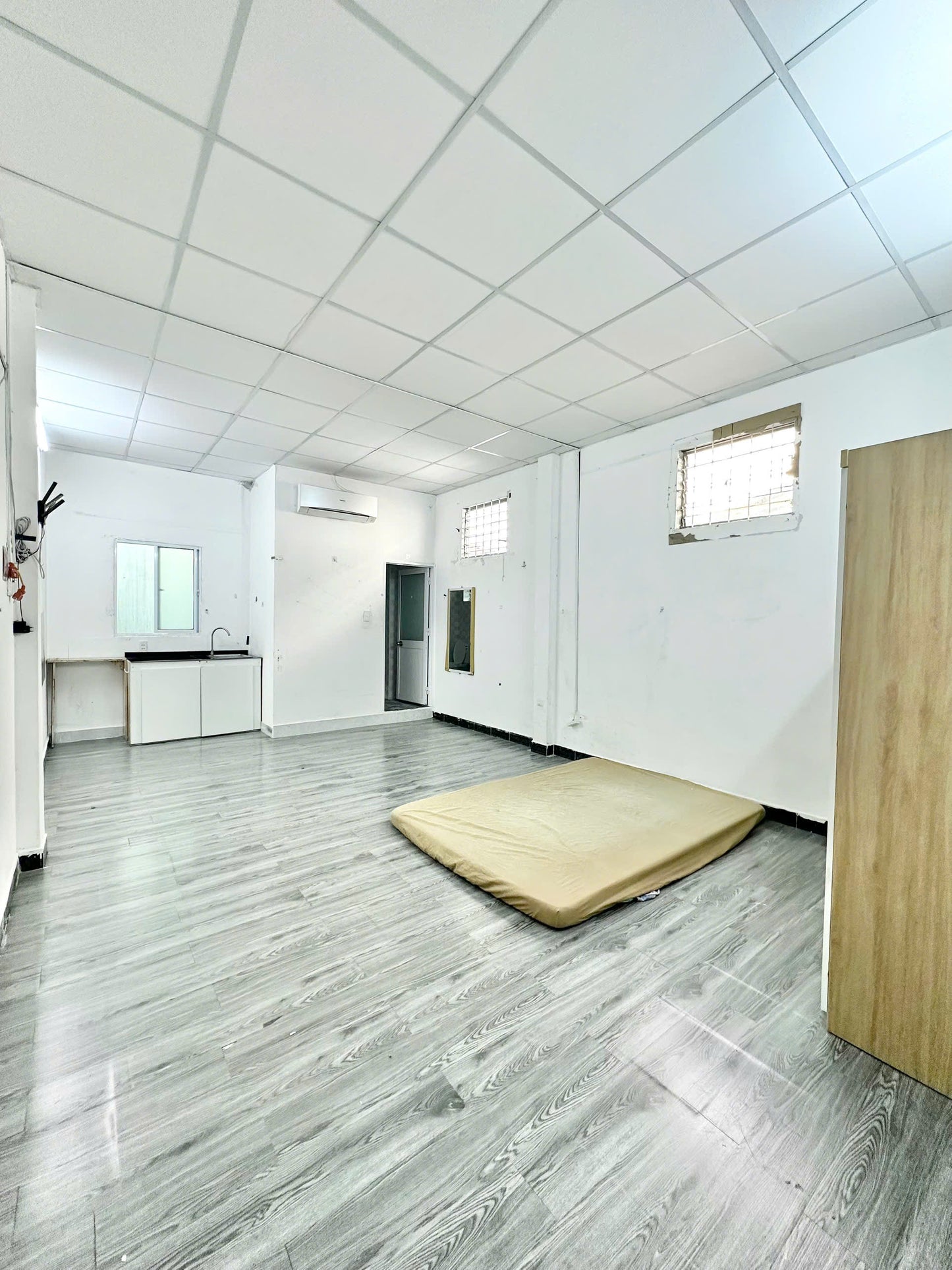 [006295]BCSTUST-LG04