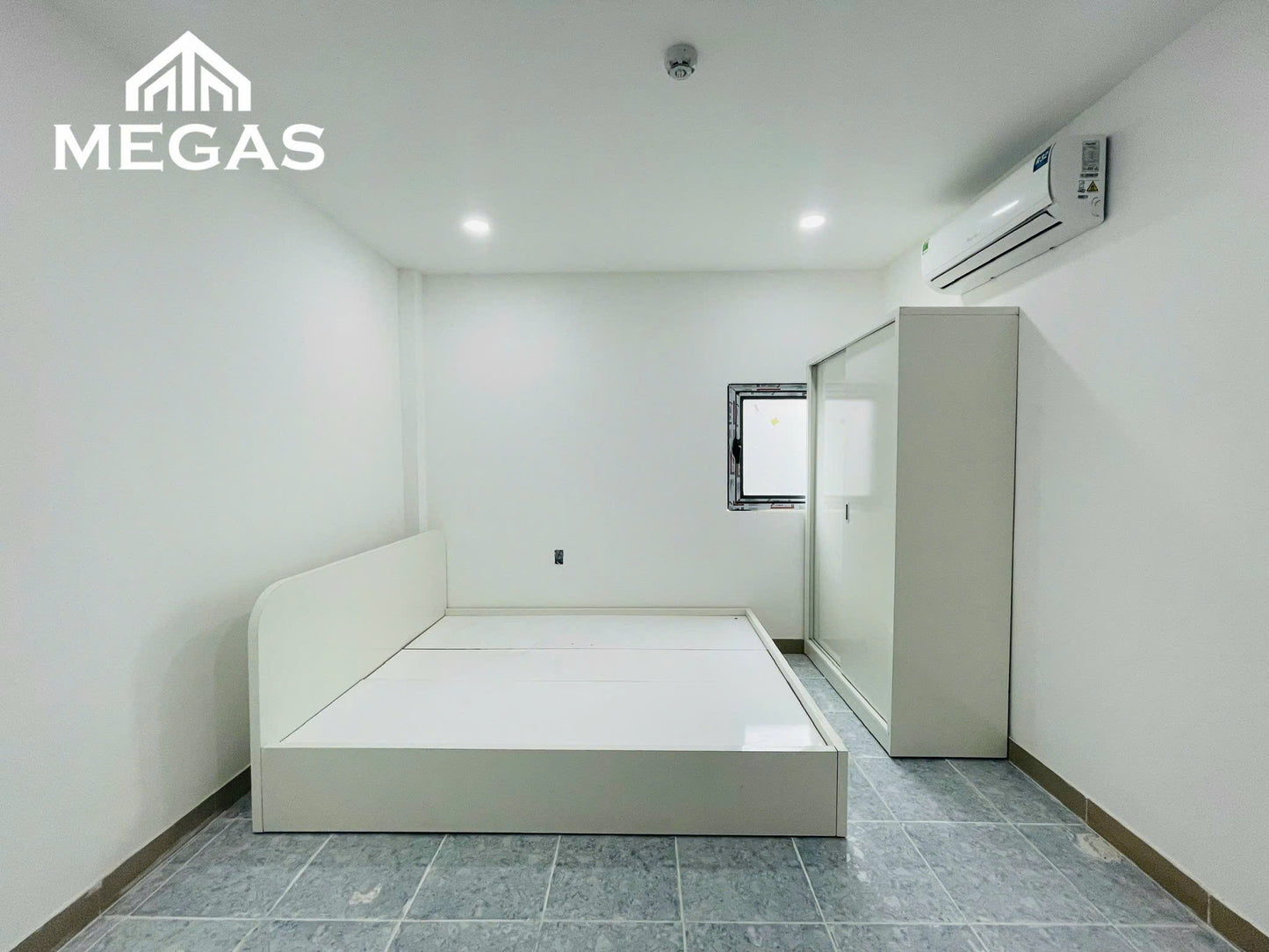 [006125]TVQSTUST-NM01